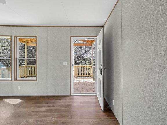 5th image of 206 Rhett Ct