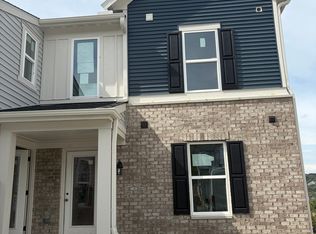 586 Station Dr, Covington, KY 41016