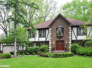 9 Essex Ln, Lincolnshire, IL