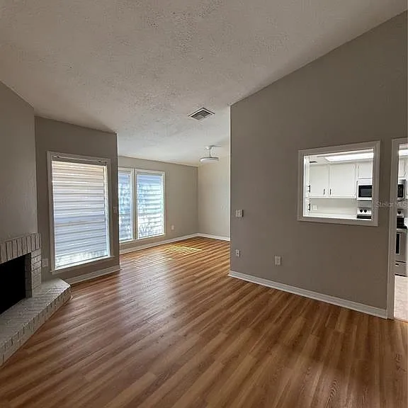 614 Saint Johns Ct #614 — Photo 5