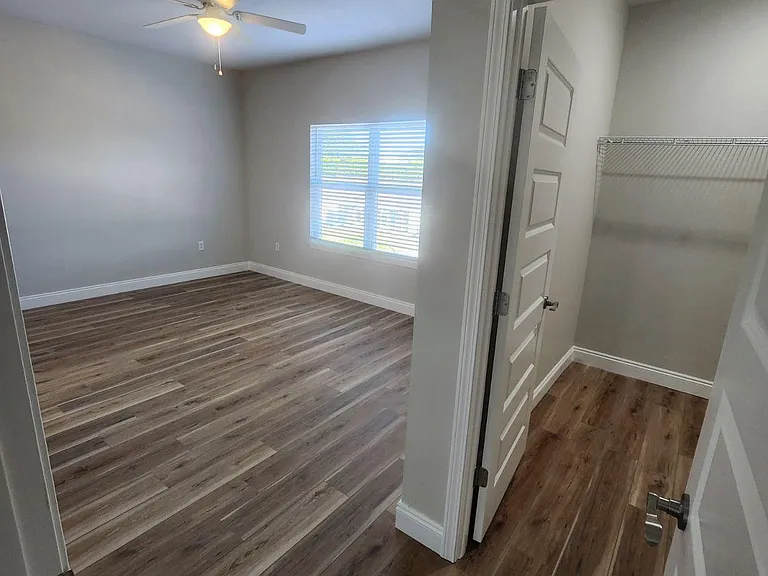 537 N 20th St #32 — Photo 14