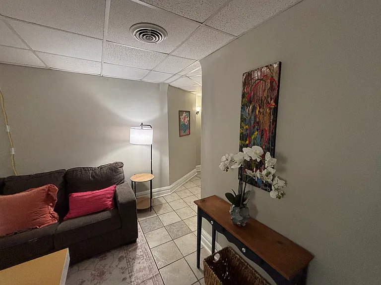 701 W Clay St #B — Photo 10
