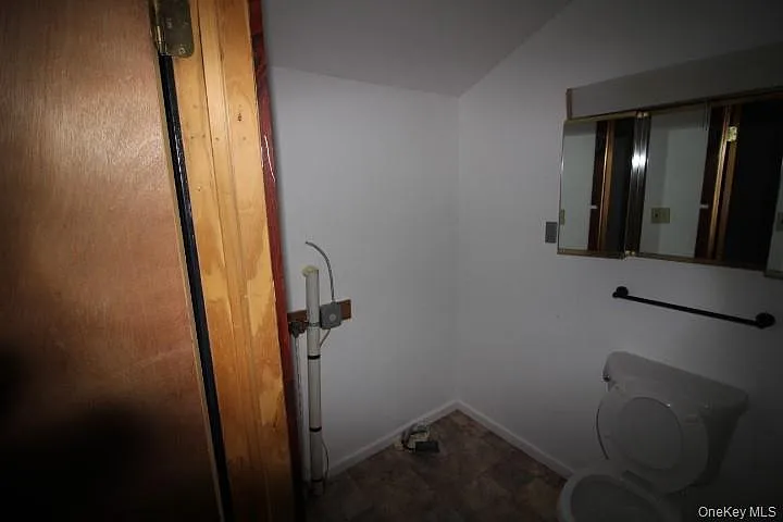 325 N Main St — Photo 8