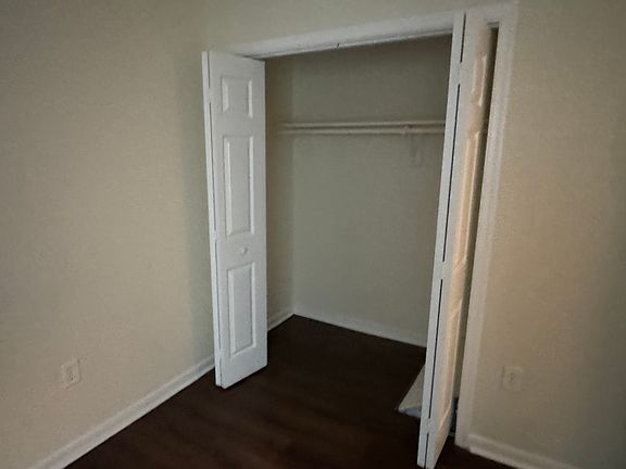 2nd image of 418 Alamosa Dr