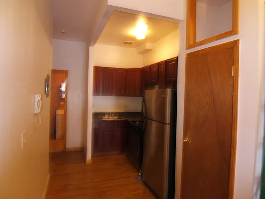 Rented by Joel Weisz, LREB | media 5