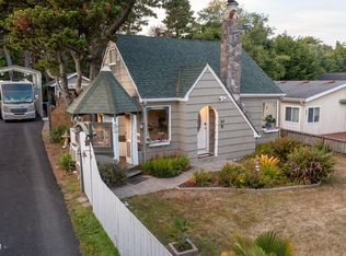 55 Breeze St, Depoe Bay, OR