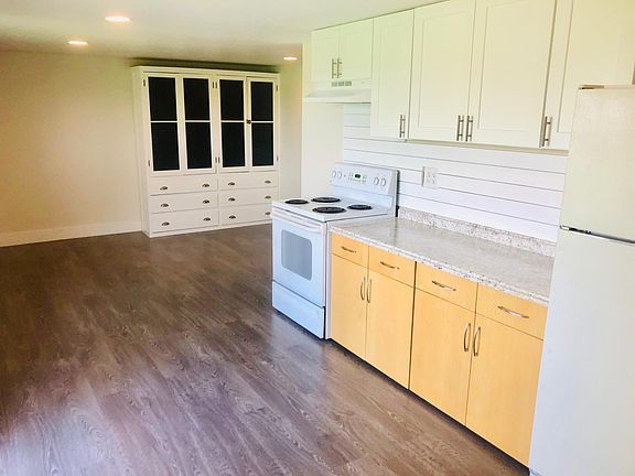 Modern Farmhouse Kitchen and Dining Room