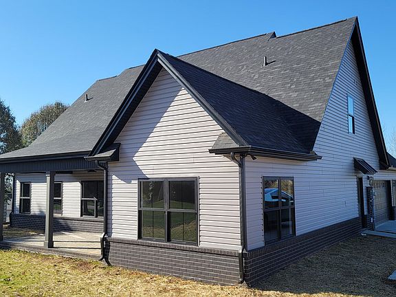 4th image of 402 Hampton West Blvd