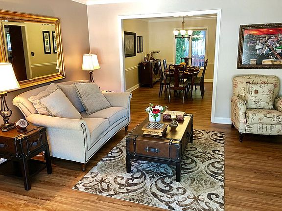 3rd image of 31427 Muirfield Way