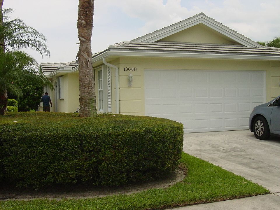 1st image of 1306 NW Bentley Cir APT A