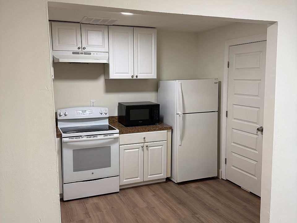 1st image of 120 Parma Ave