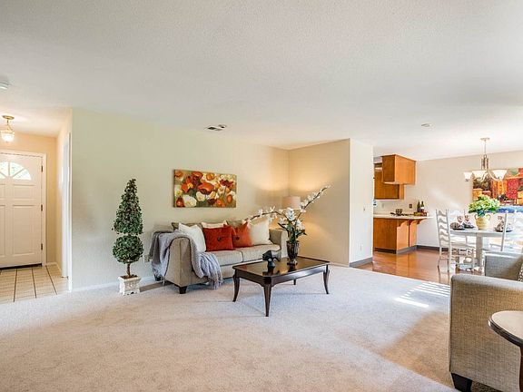 5th image of 1651 Sonoma Ct