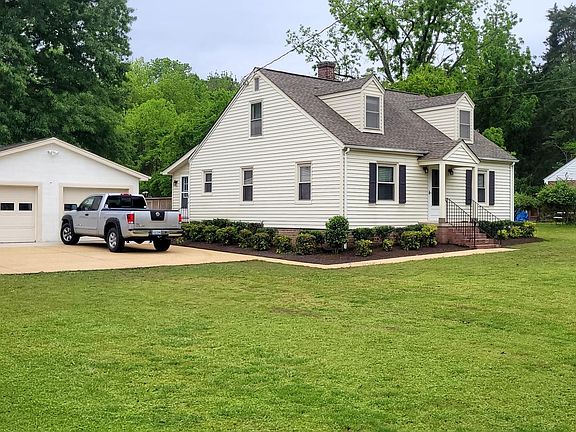 View from the intersection of Captain John Smith and Neck-O-Land Rd