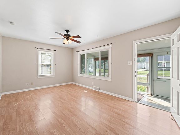 5th image of 3100 E Ovid Ave
