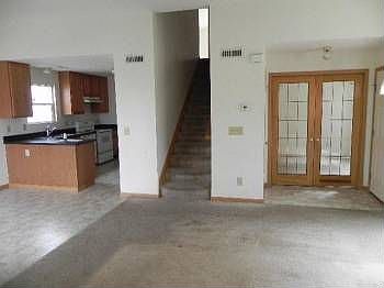 3rd image of 3050 Cumberland Woods Dr