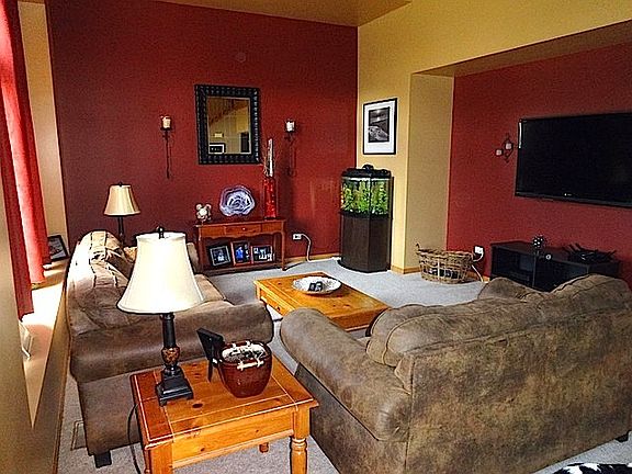 4th image of 2703 Campus Dr