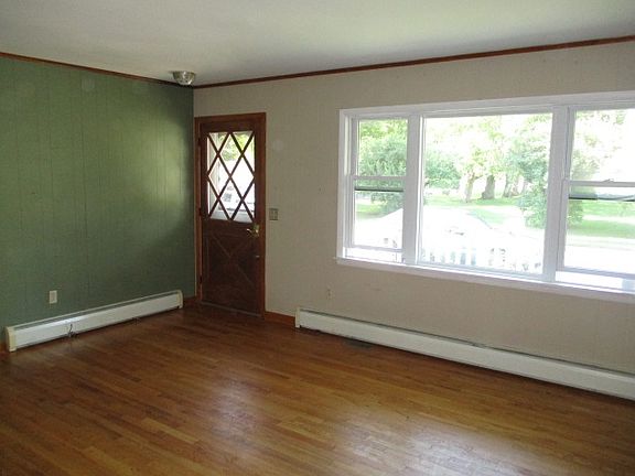 4th image of 2 Kvale Ln