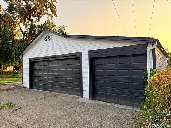 4th image of 5755 W 43rd Avenue