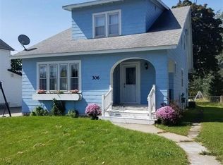 306 Chippewa Ave, Manistique, MI 49854