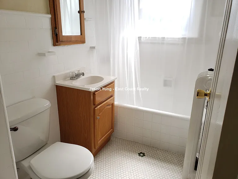 14 Russell St #24 — Photo 7
