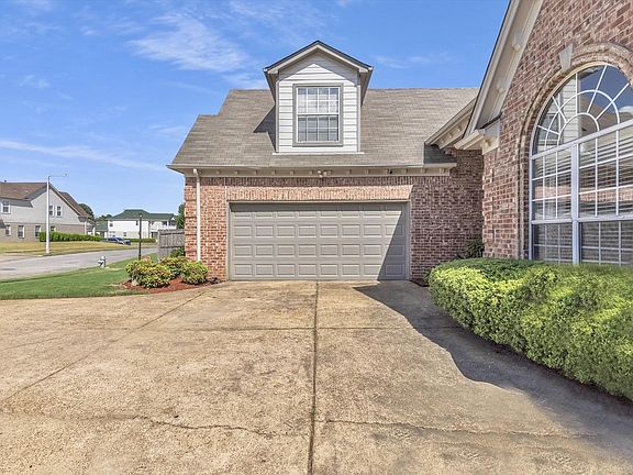 4th image of 8477 Shady Elm Dr