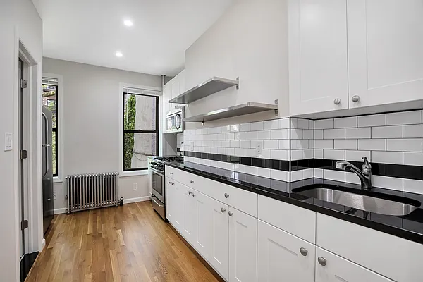 Rented by Compass | media 20