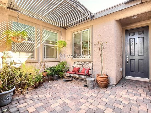 2nd image of 6906 Willowcroft St