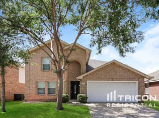 1141 Browntop St, Crowley, TX 76036