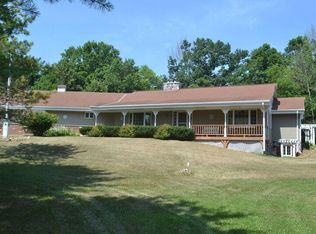 154 Kohler Dr, Fredonia, WI 53021