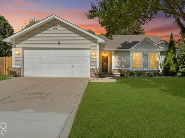 9904 Comb Run Ct, Avon, IN 46123