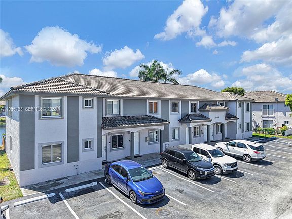 2nd image of 5755 NW 109th Ave APT 21