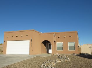 6120 Arroyo Dr, Farmington, NM 87402