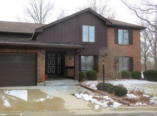 70 Golfview Ln APT D, Frankfort, IL 60423