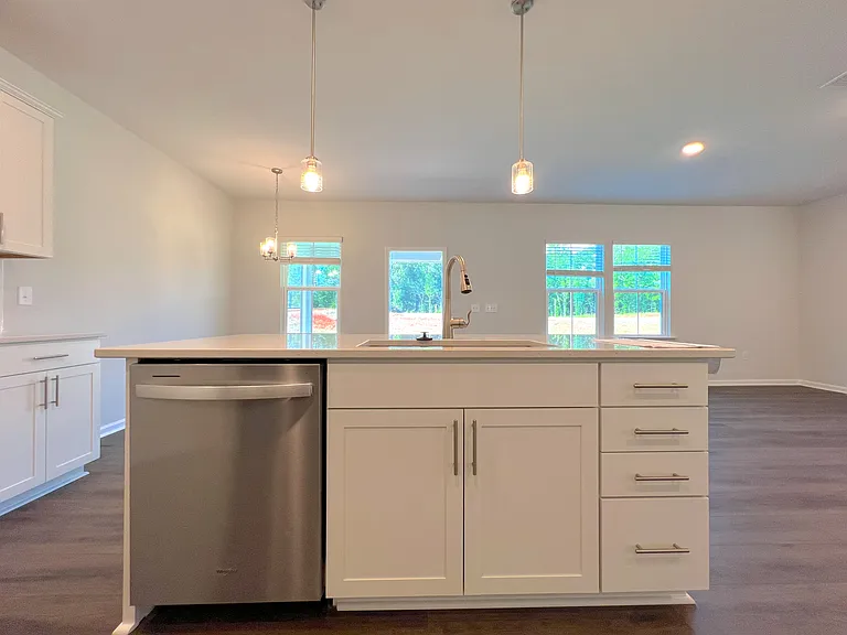 728 Denberg Ln — Photo 8