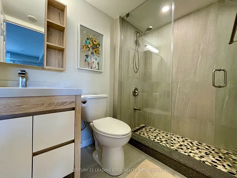 2083 Bur Oak Ave — Photo 17