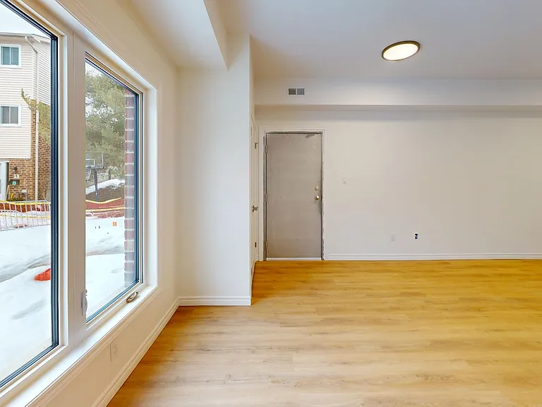 454 Pond Mills Rd #9 — Photo 5