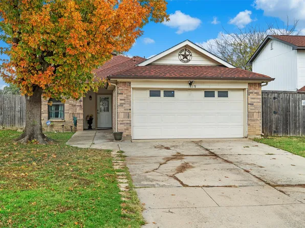 1419 Woodfern Dr, Arlington, TX 76018