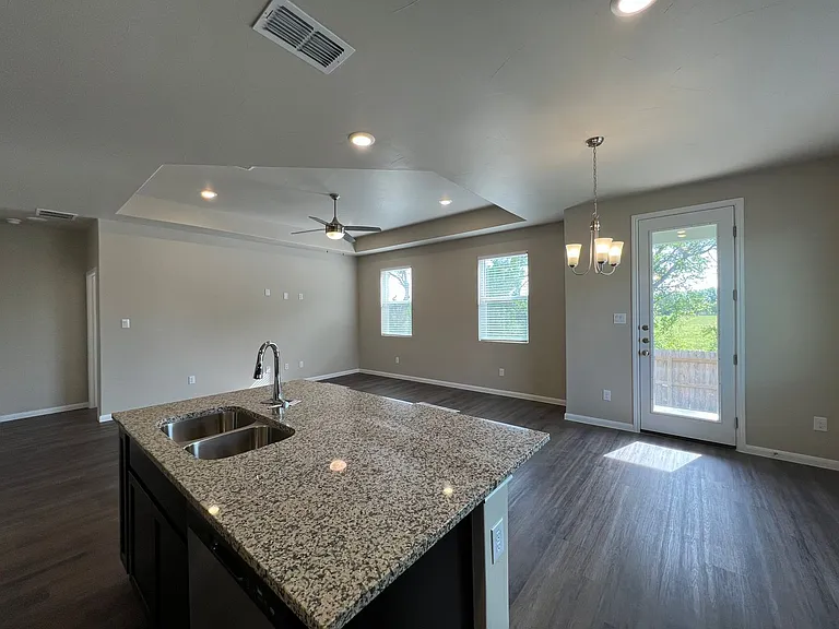3500 Tripps Pl — Photo 9