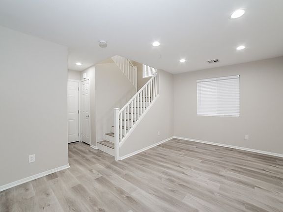 5th image of 8436 Walker Gardens Pl