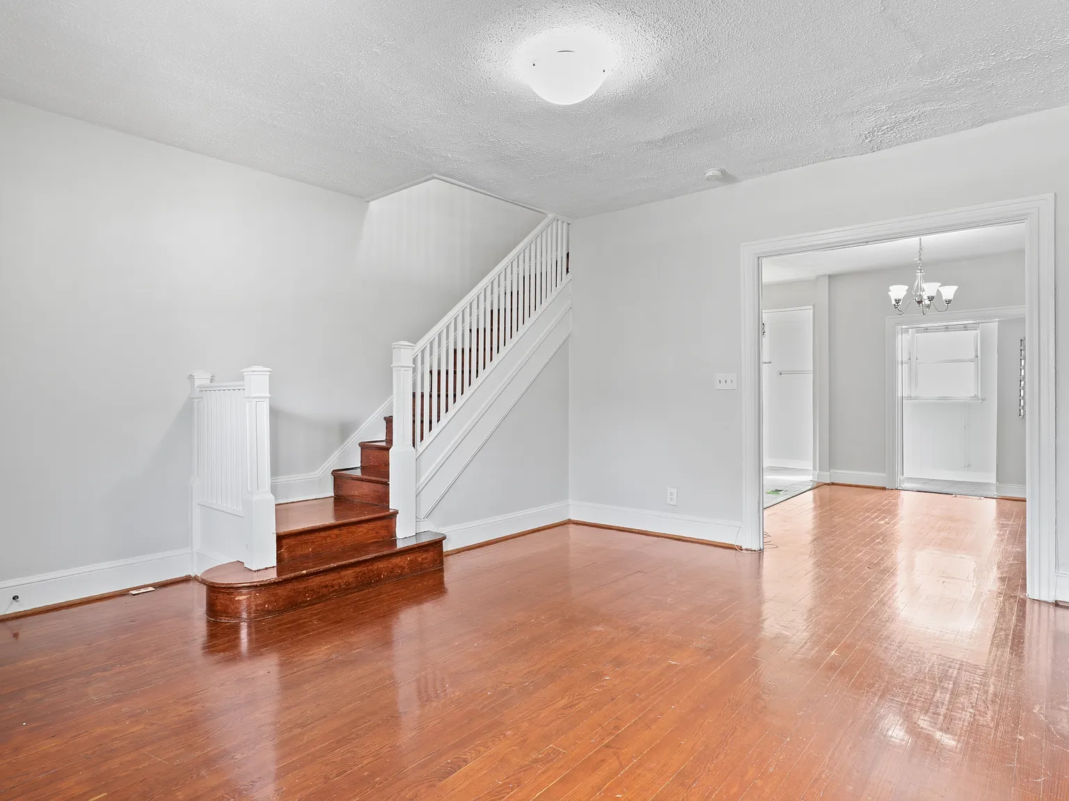 209 Douglas St NE (DC) - 1 — Photo 2