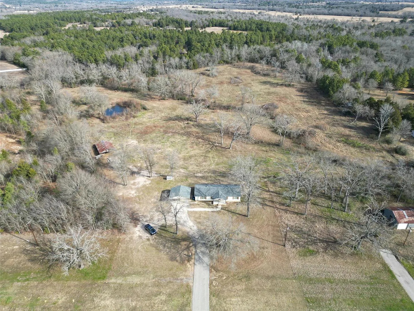 12817 US Highway 175 E — Photo 2