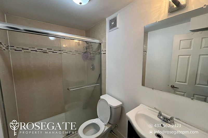 Brampton Townhouse for rent - 4 Bedrooms — photo 11