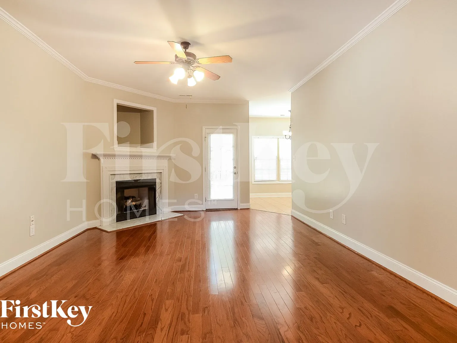 3 bed, 2.0 bath, 1413 sqft, $2,195 — Photo 3