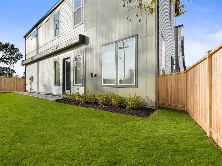 5317 Teodoro Ln — Photo 27