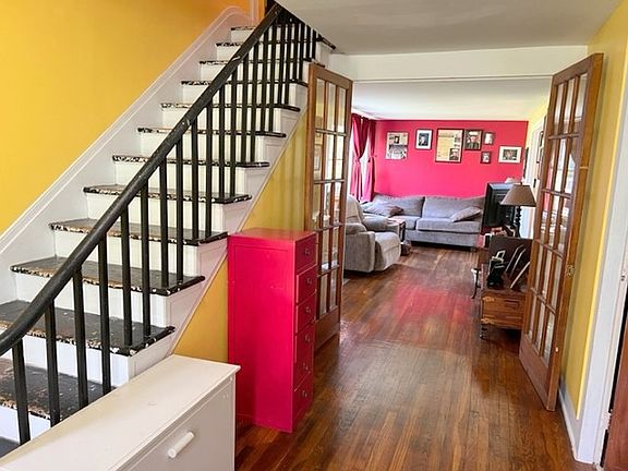 3rd image of 1 Browns Ln