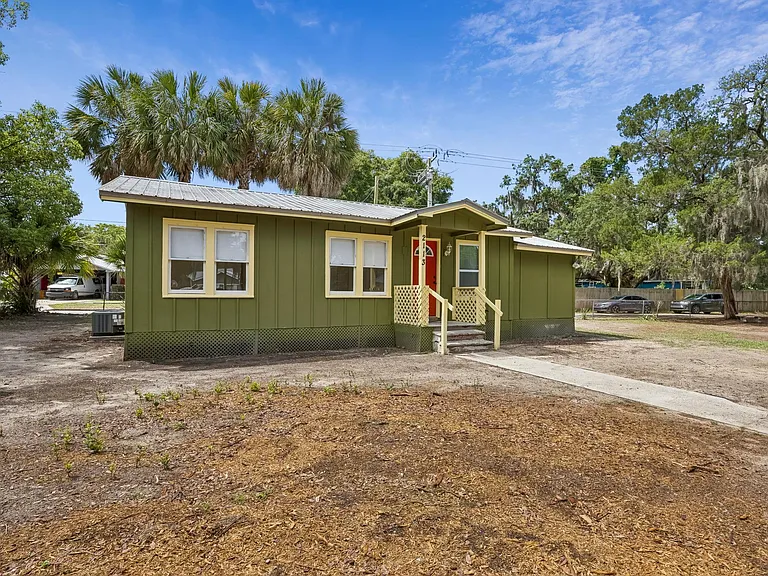 2113 Silver Lake Dr — Photo 4
