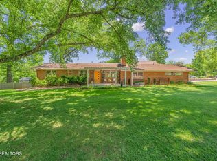 7121 Downing Dr, Knoxville, TN 37909