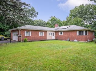 81 Pratt Rd, Fitchburg, MA 01420