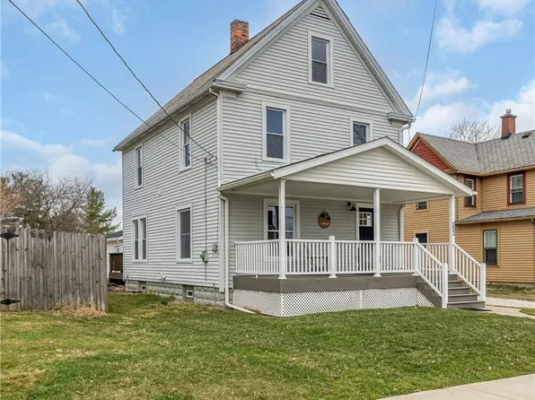 353 S Prospect St, Medina, OH 44256