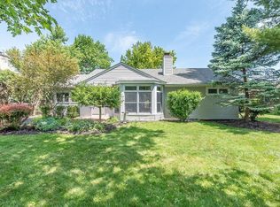 1938 Zollinger Rd, Columbus, OH 43221